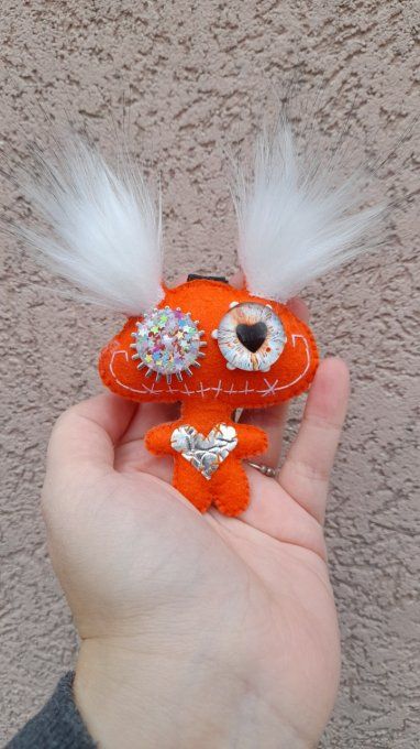 Le P'tit TOTEM de l'amour fluffy Orange Mega Sensoriel