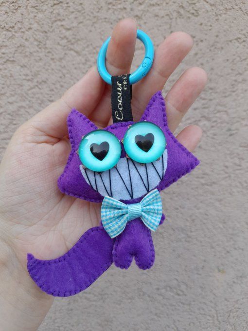 Chat-totem "Félin pour l'autre. Porte-clef, deco